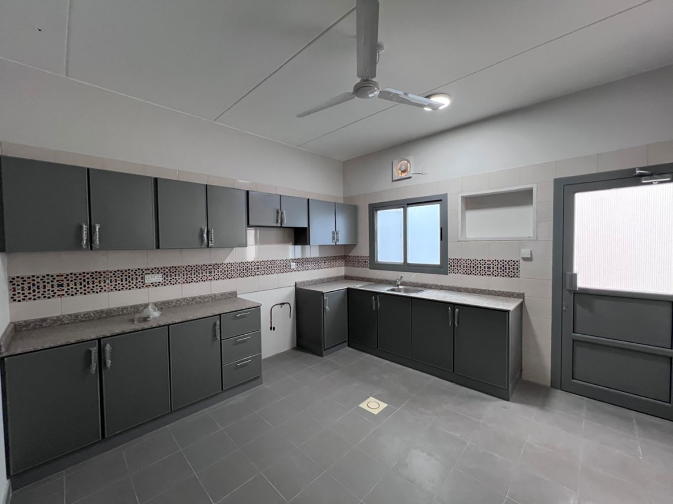 Villa for Sale in Hajiyat Image #3925 7