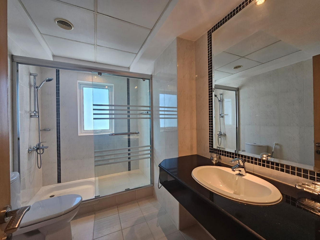 Apartment for Rent in Juffair Image #4016 6