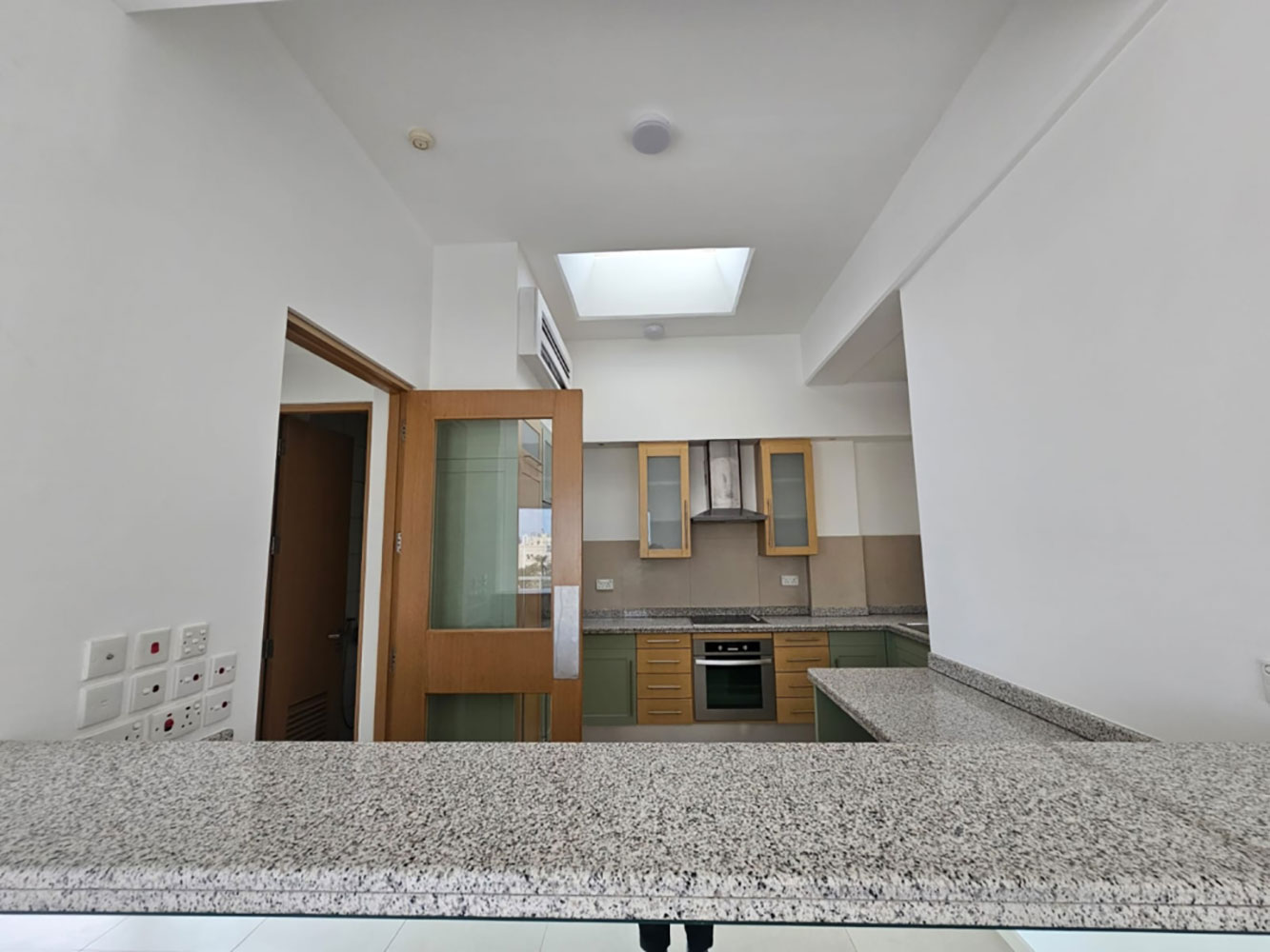Apartment for Rent in Adliya Image #4027 3