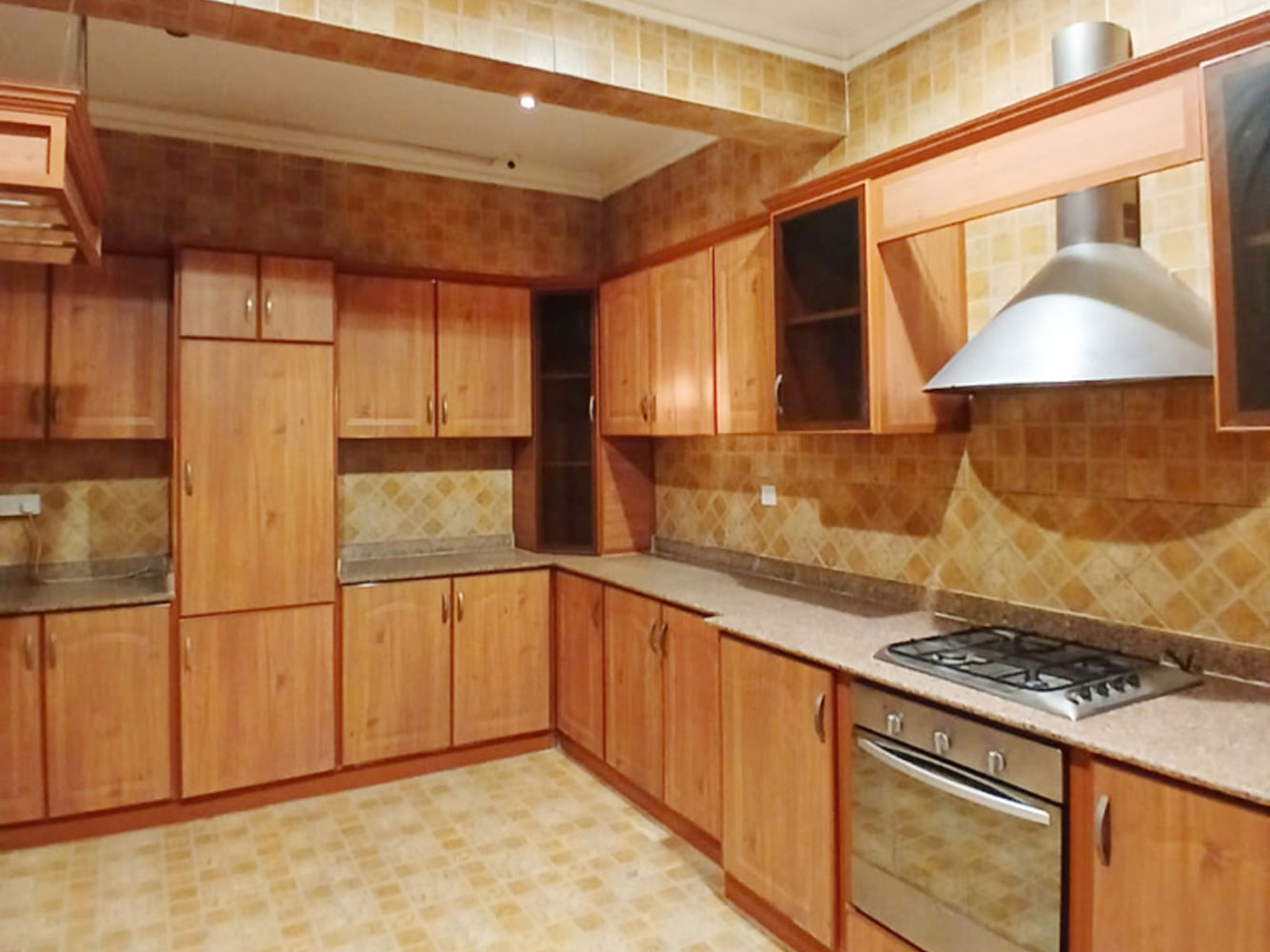 صورة فيلا للإيجار في الزنج #4033 7