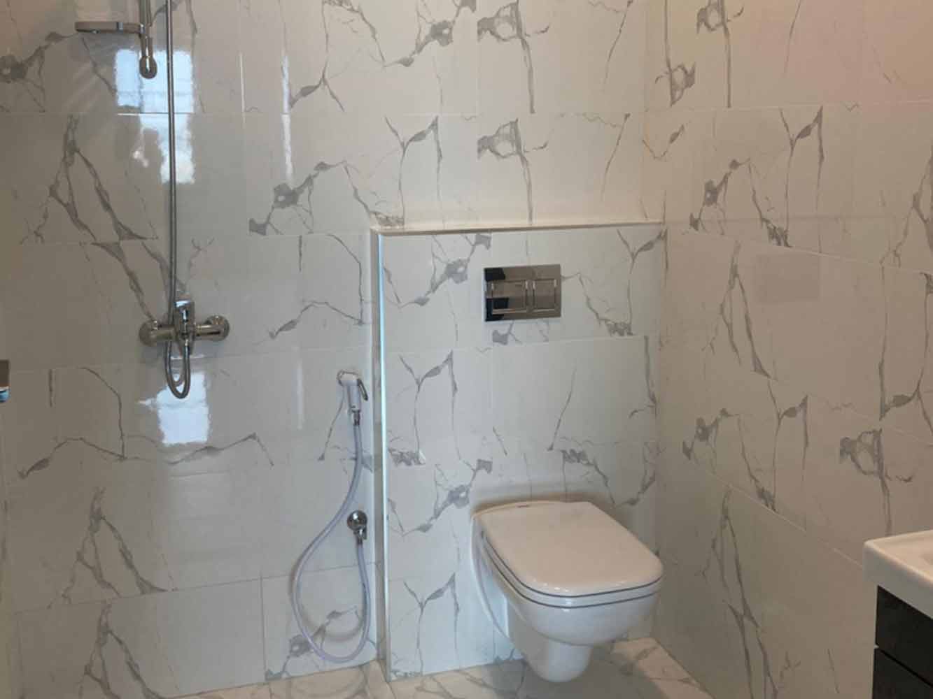 Villa for Sale in Durrat Al Muharraq Image #4550 3