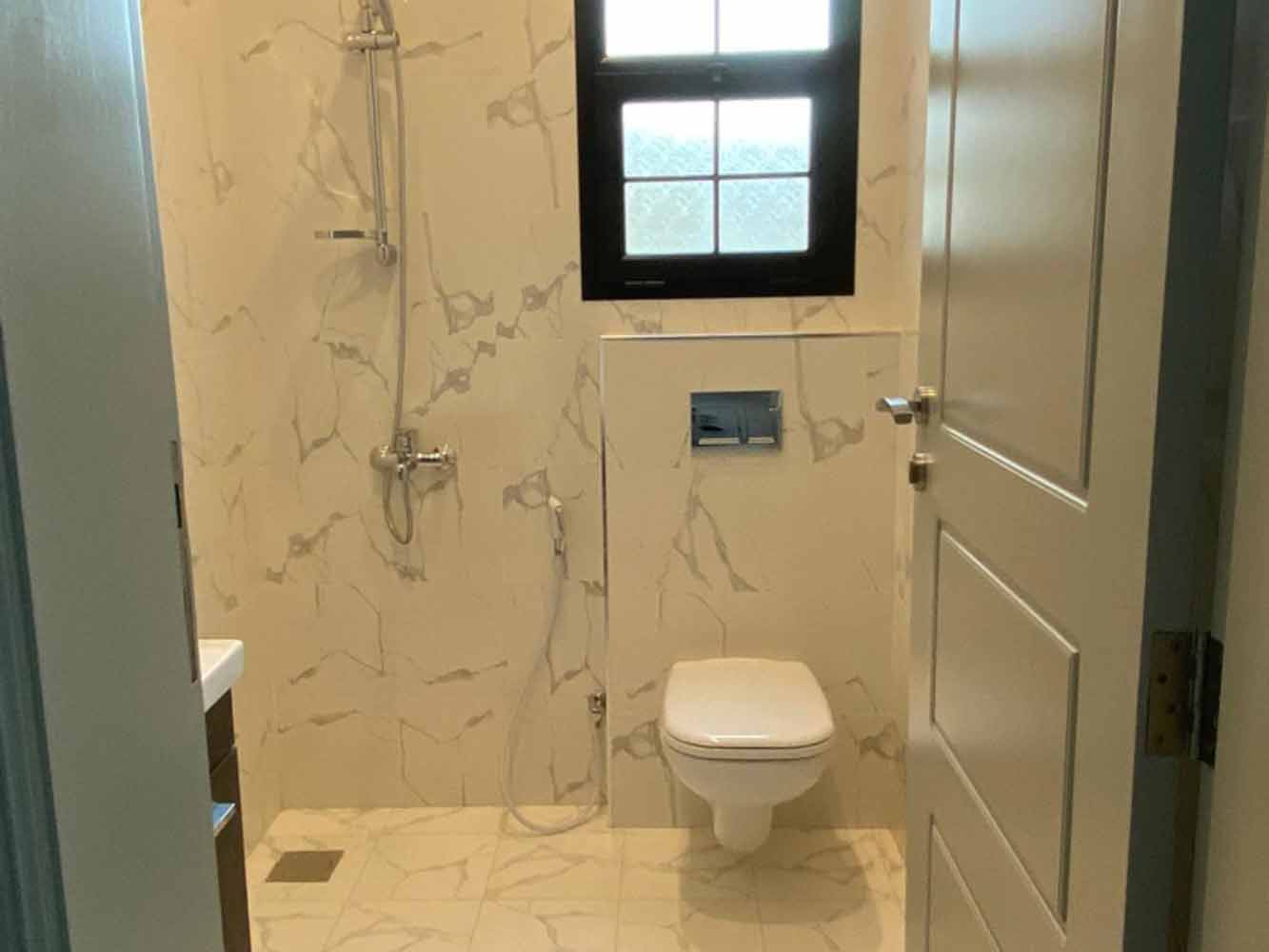 Villa for Sale in Durrat Al Muharraq Image #4550 2