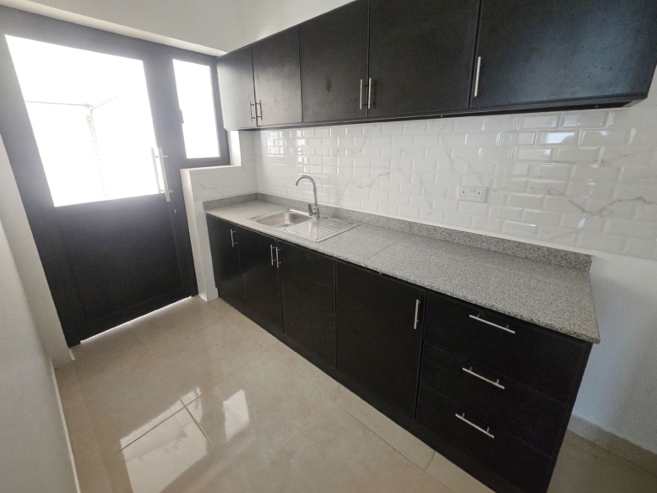 صورة فيلا للبيع في الشاخورة #4597 3