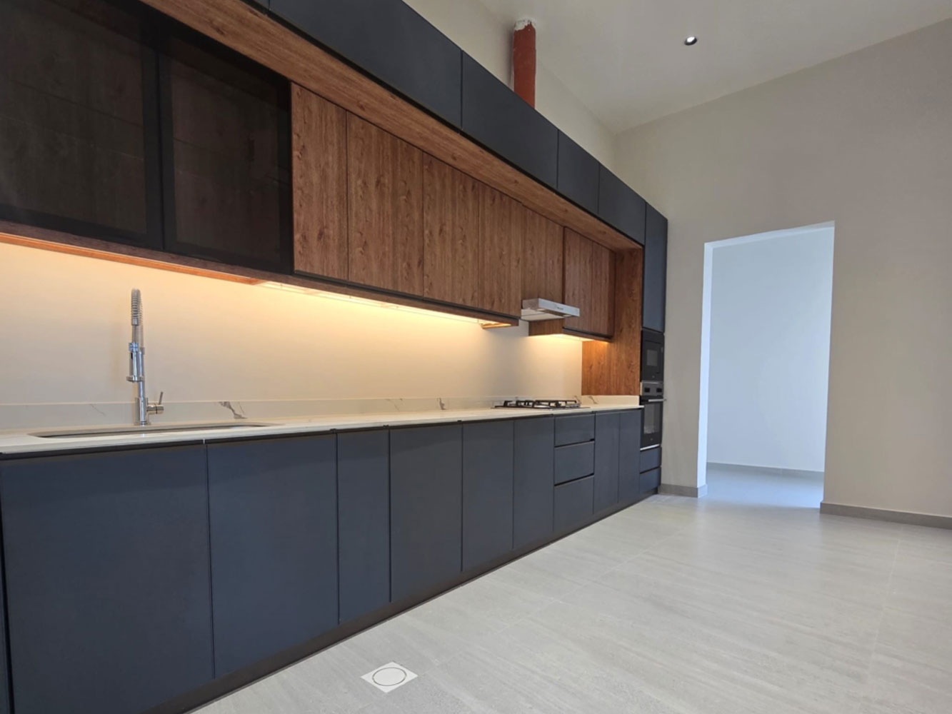 صورة فيلا للبيع في سار #4600 5