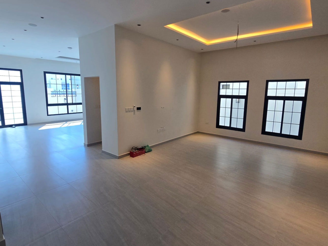 صورة فيلا للبيع في سار #4600 4