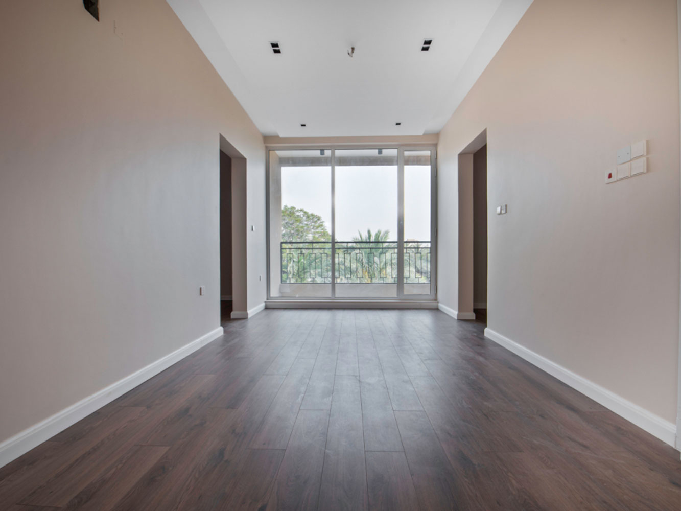 صورة فيلا للبيع في سار #5004 1