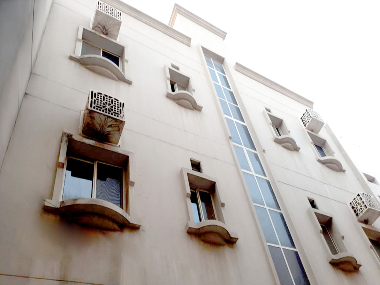 Building for Sale in Muharraq Image #5020 0 