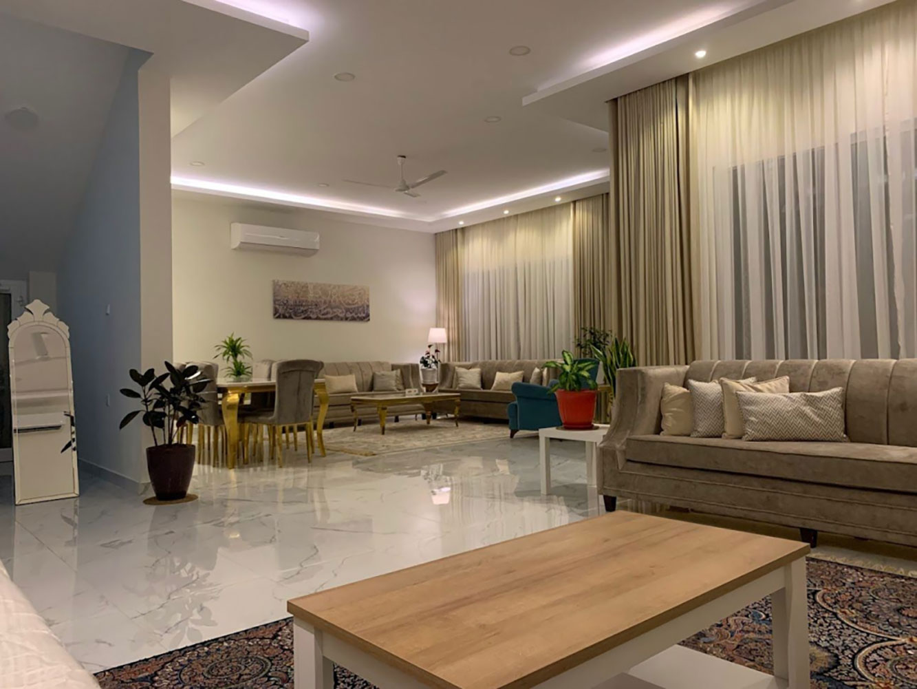 صورة فيلا للبيع في بني جمرة #5086 1