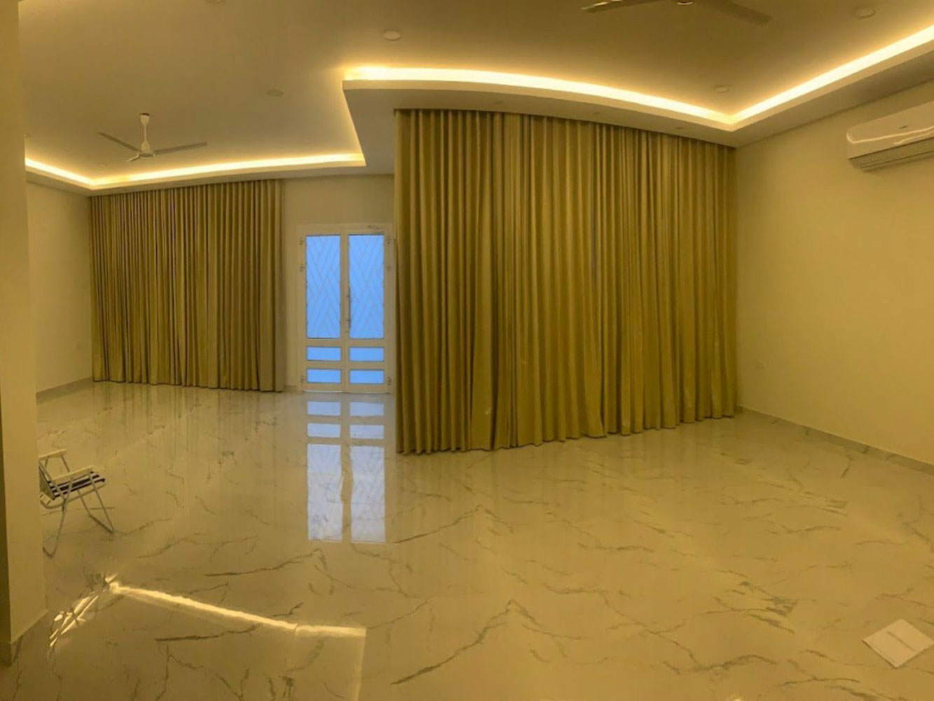 صورة فيلا للبيع في بني جمرة #5086 3