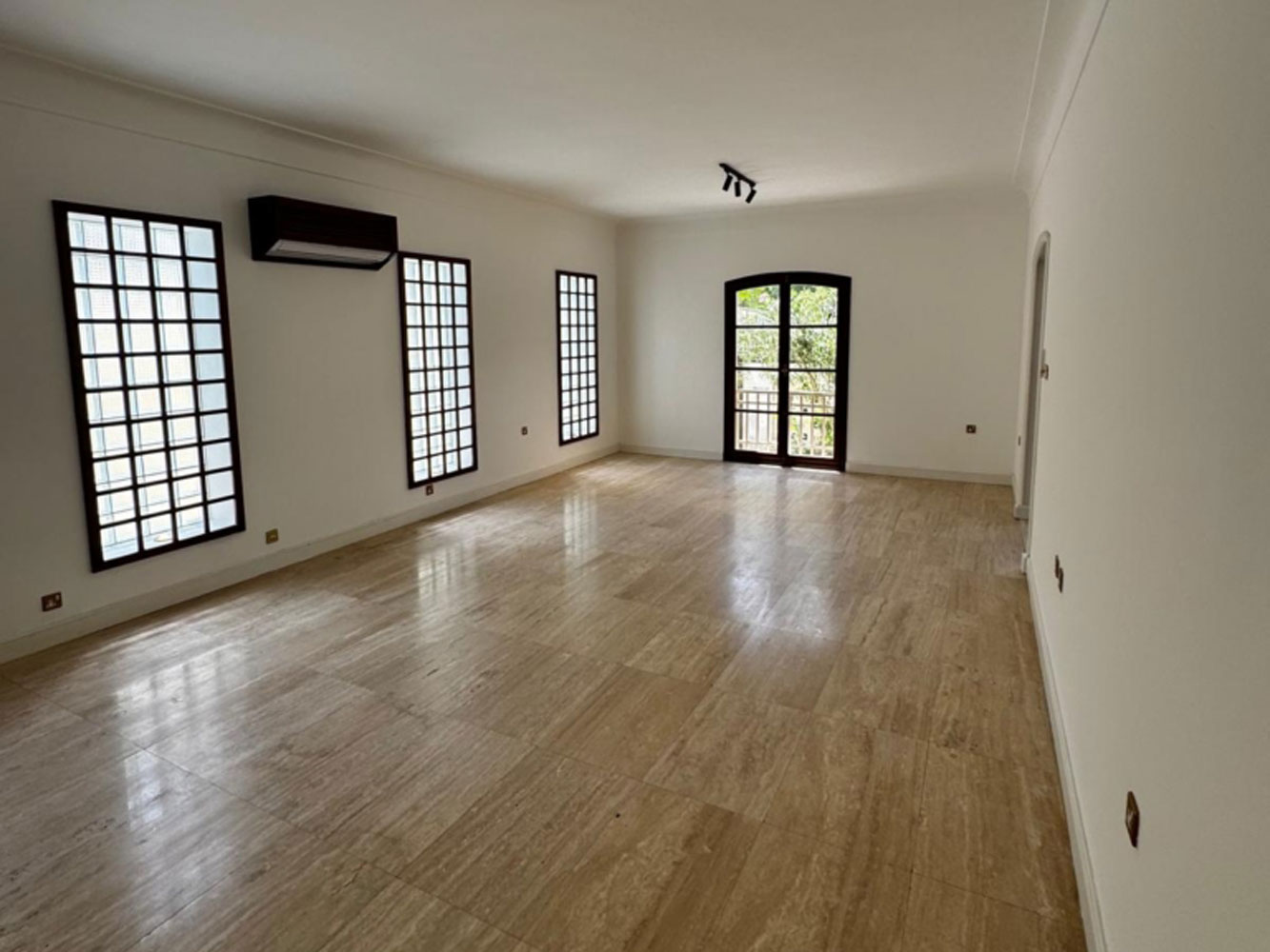 صورة فيلا للإيجار في الماحوز #5088 2