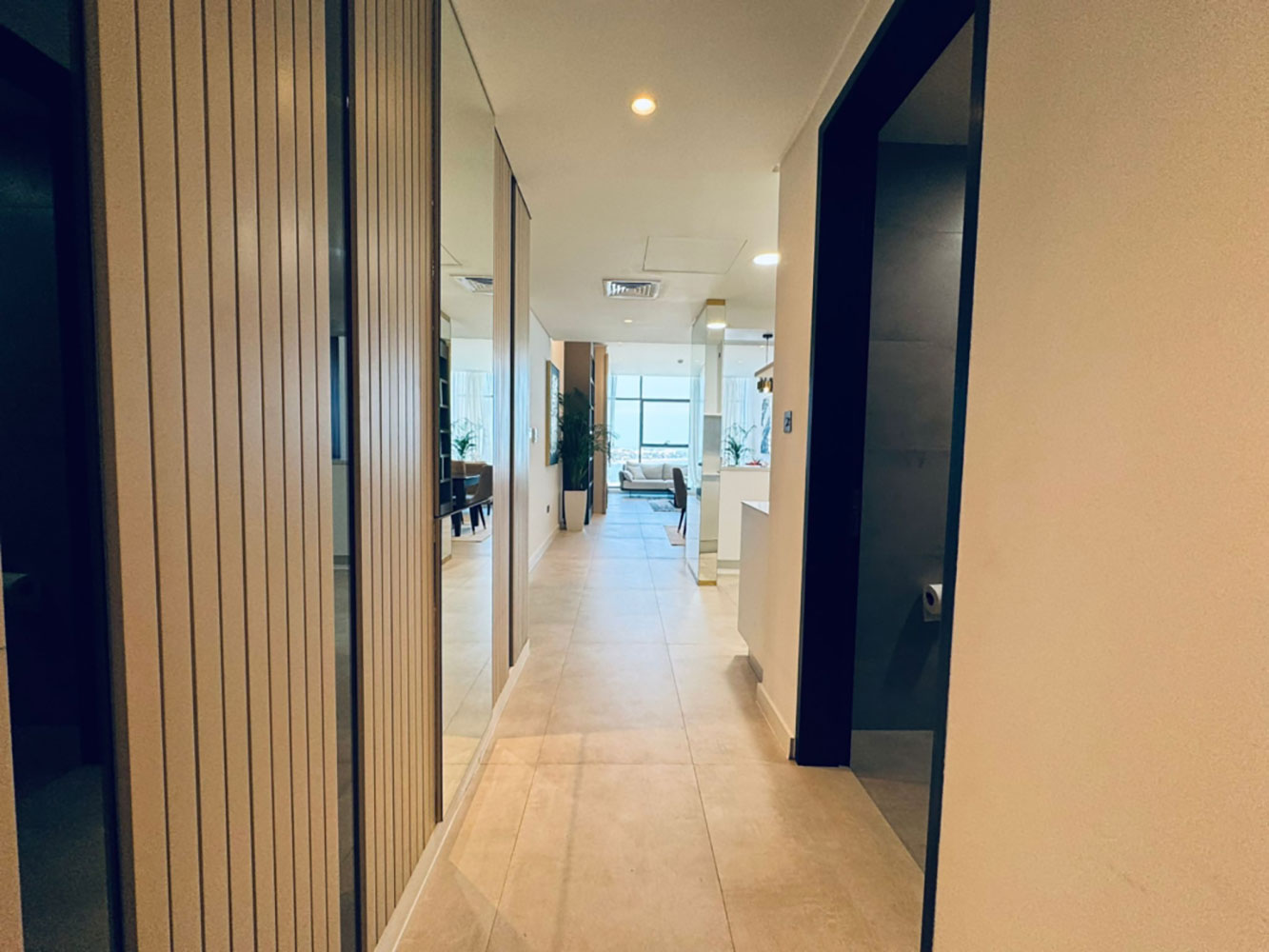 Apartment for Rent in Bahrain Harbour Image #5094 11