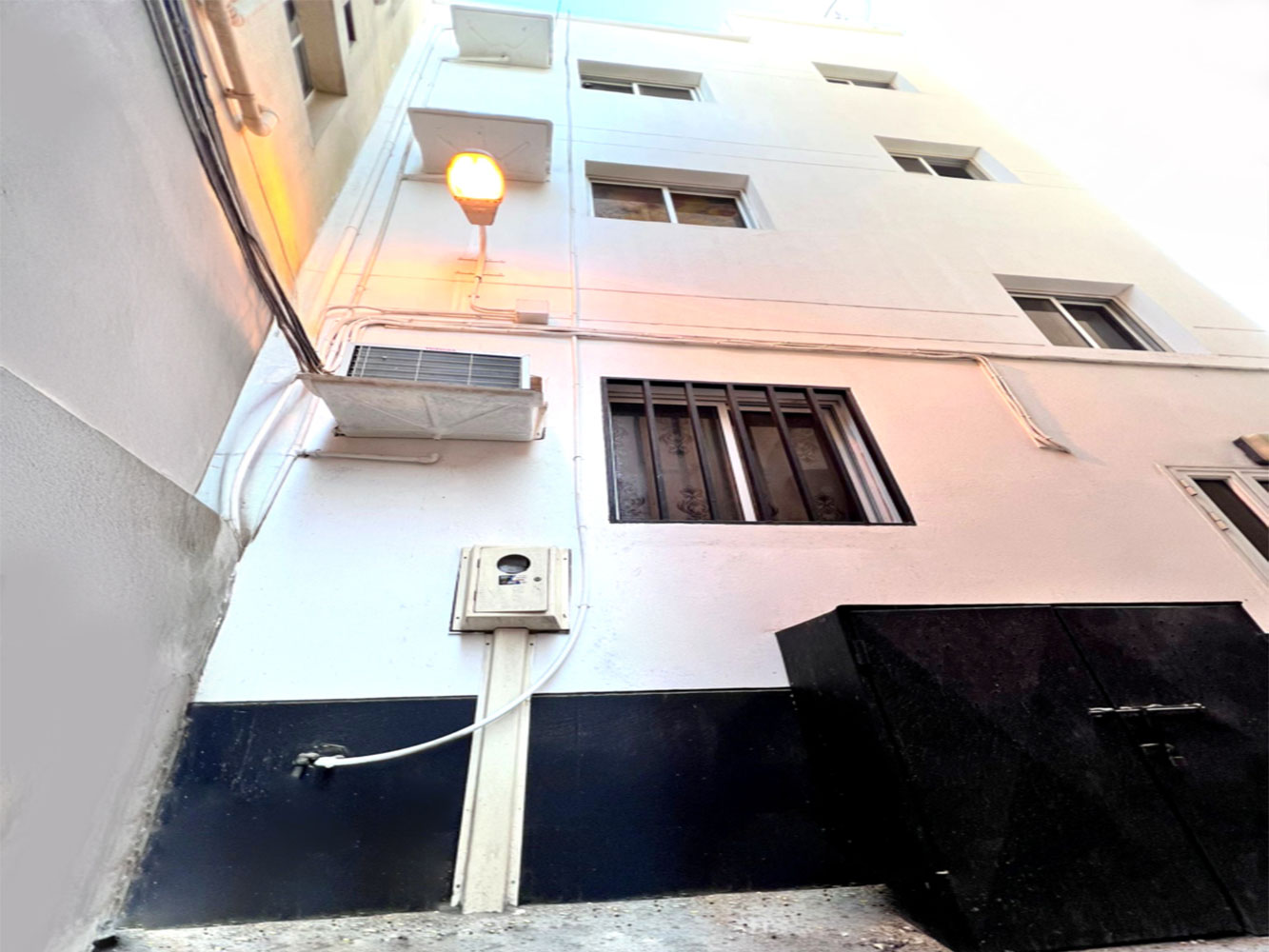 صورة مبنى للبيع في المنامة #5214 0