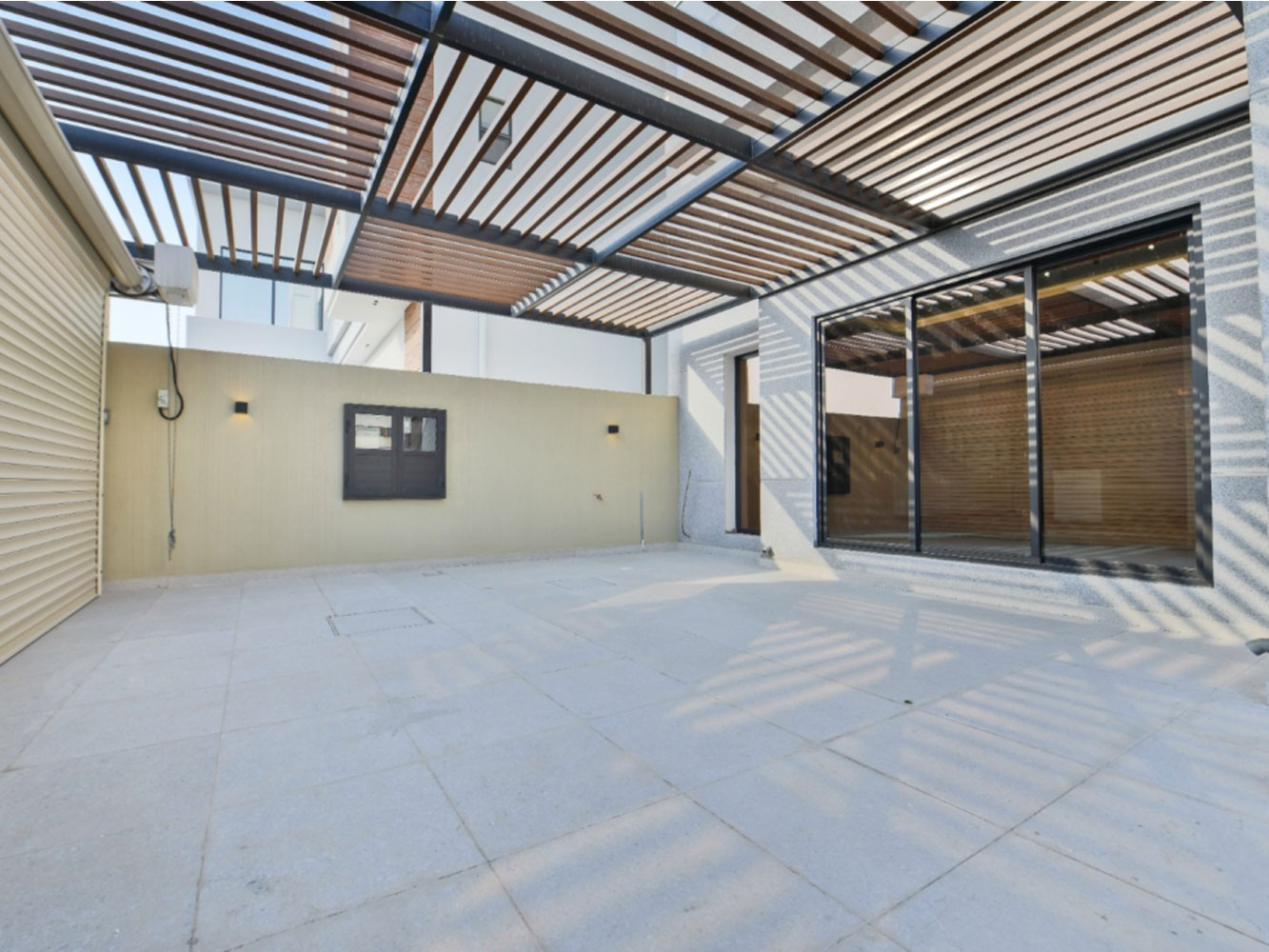 صورة فيلا للبيع في الجنبية #5221 4