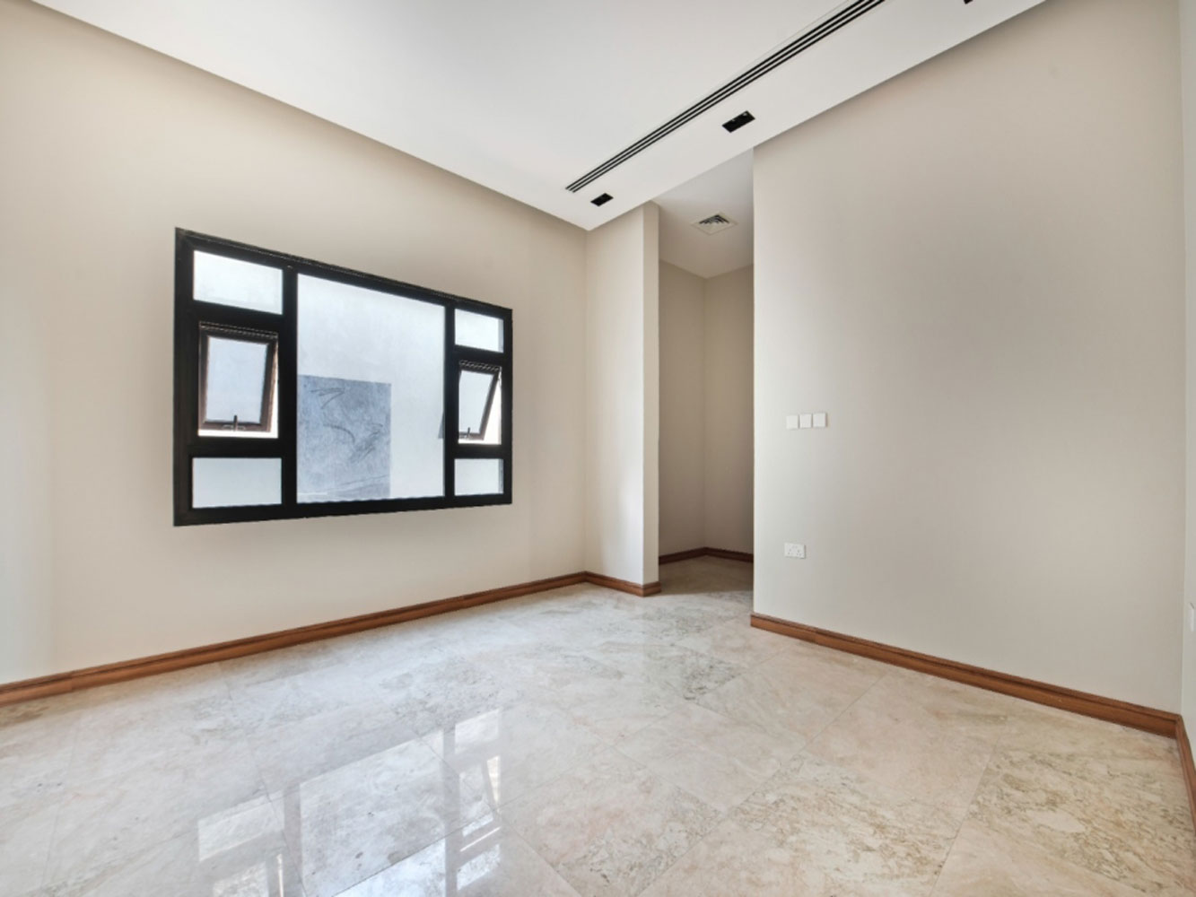 صورة فيلا للبيع في الجنبية #5221 2