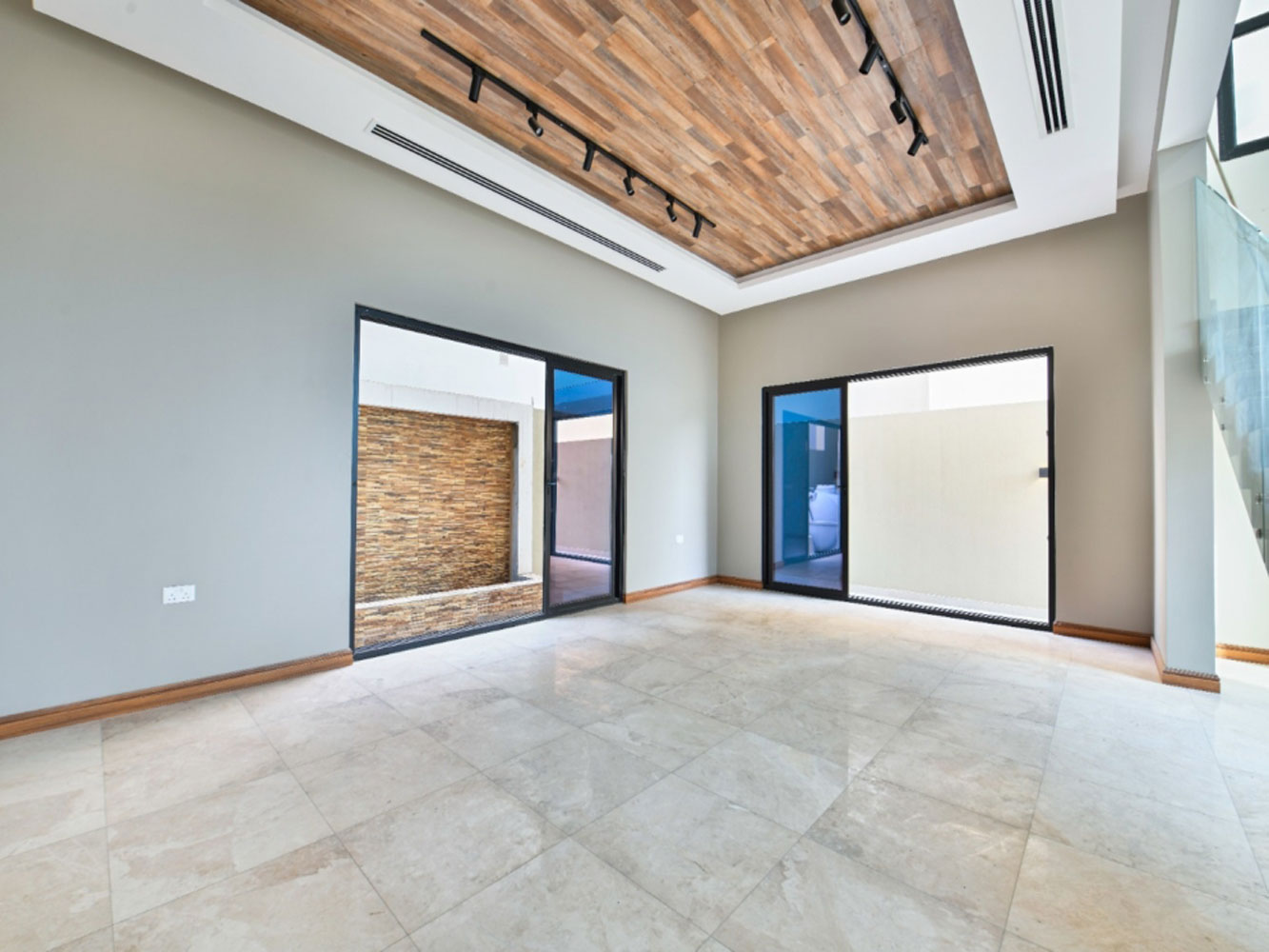 صورة فيلا للبيع في الجنبية #5221 3