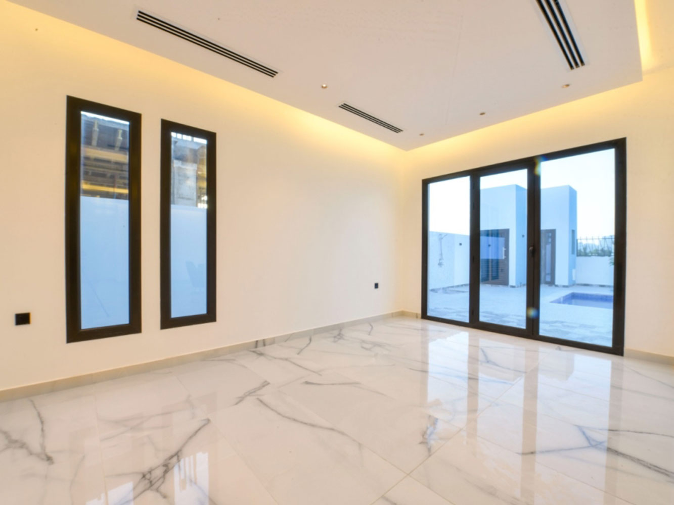 صورة فيلا للبيع في باربار #5309 5