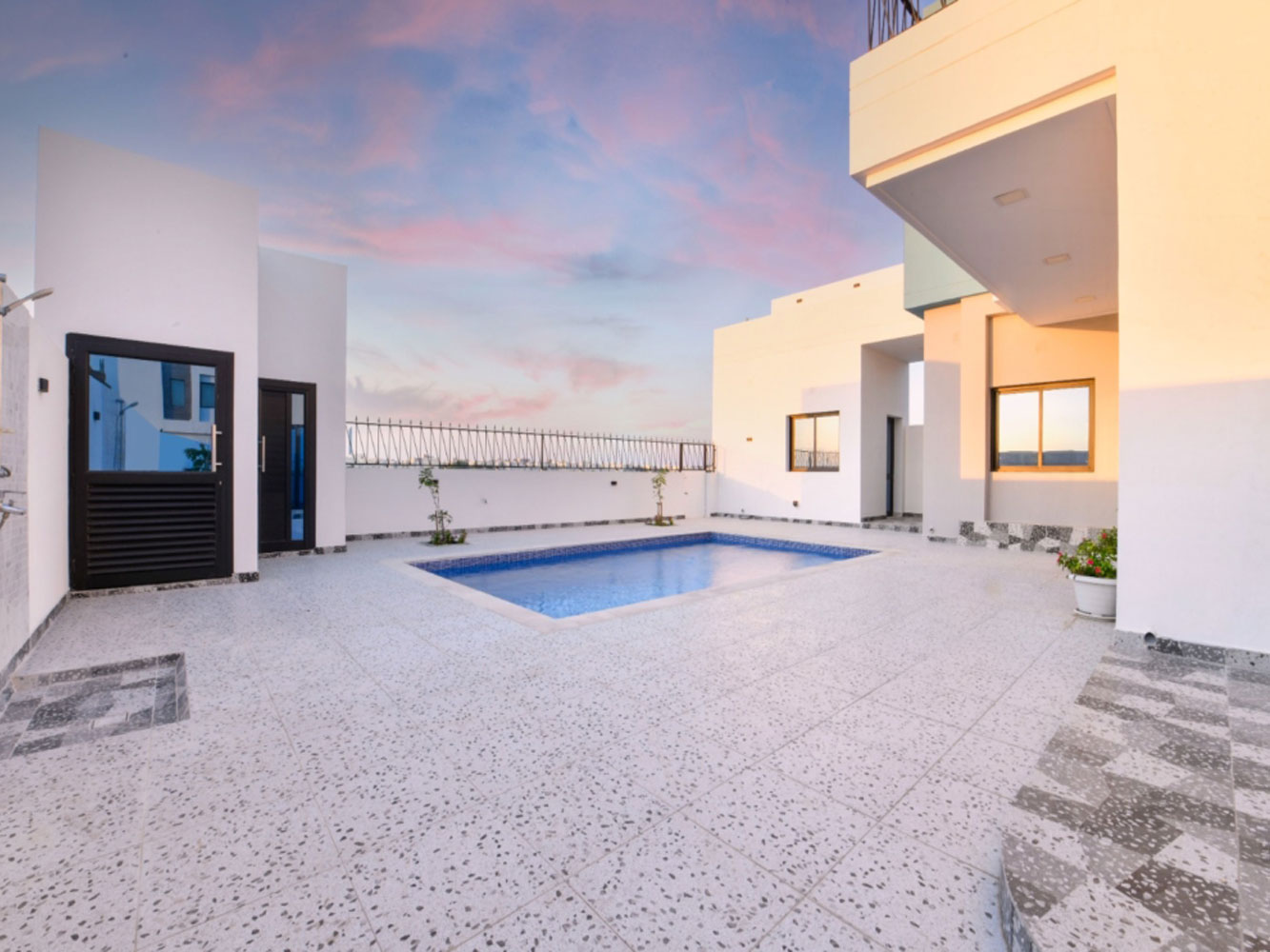 صورة فيلا للبيع في باربار #5309 7