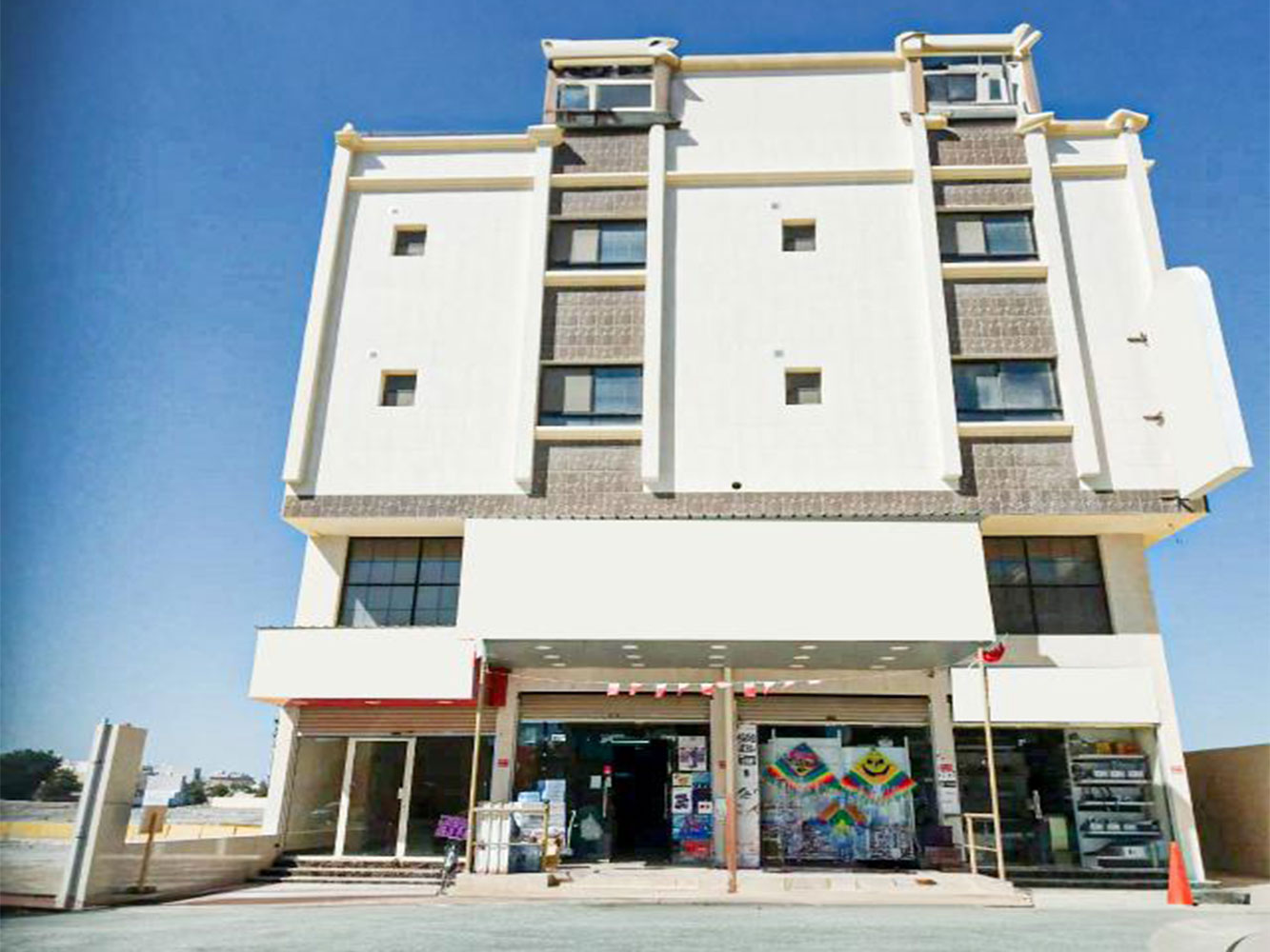 صورة مبنى للبيع في هورة سند #5683 0