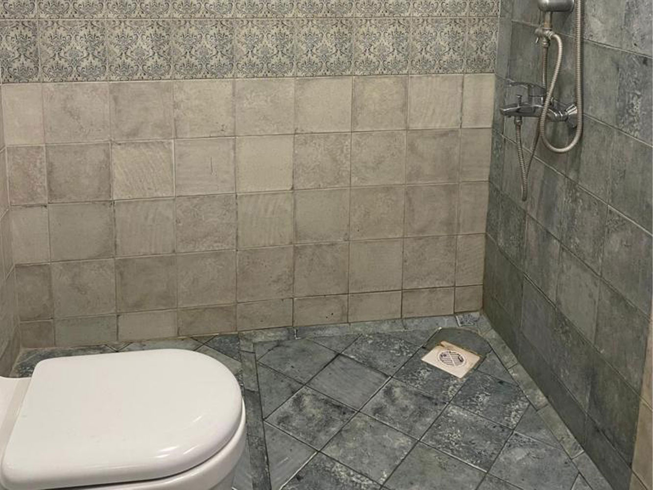 صورة مبنى للبيع في سند #5685 2