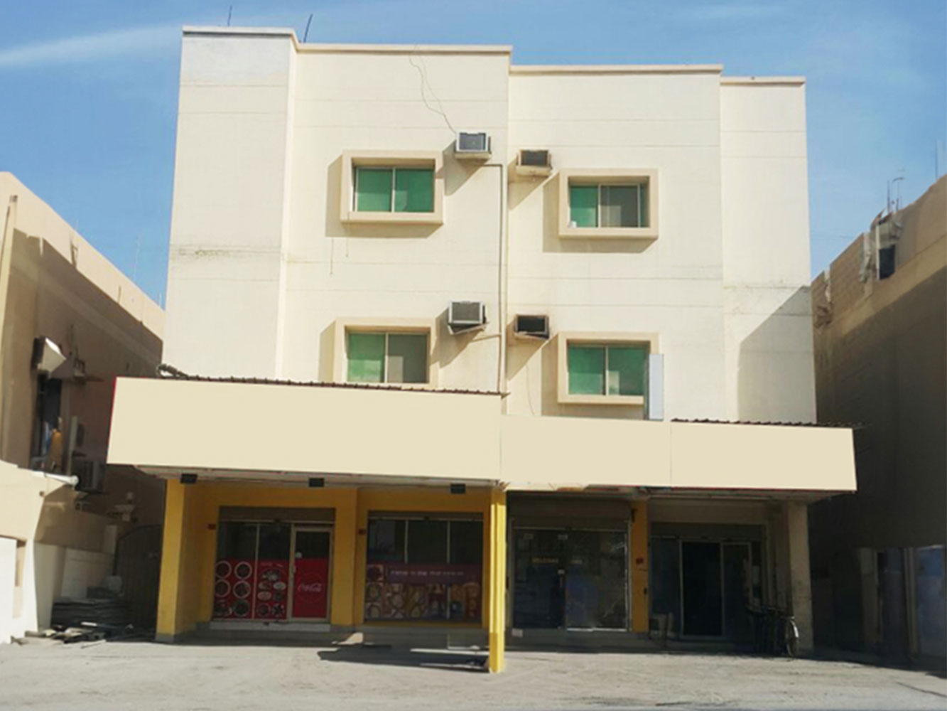 صورة مبنى للبيع في العكر #5687 0