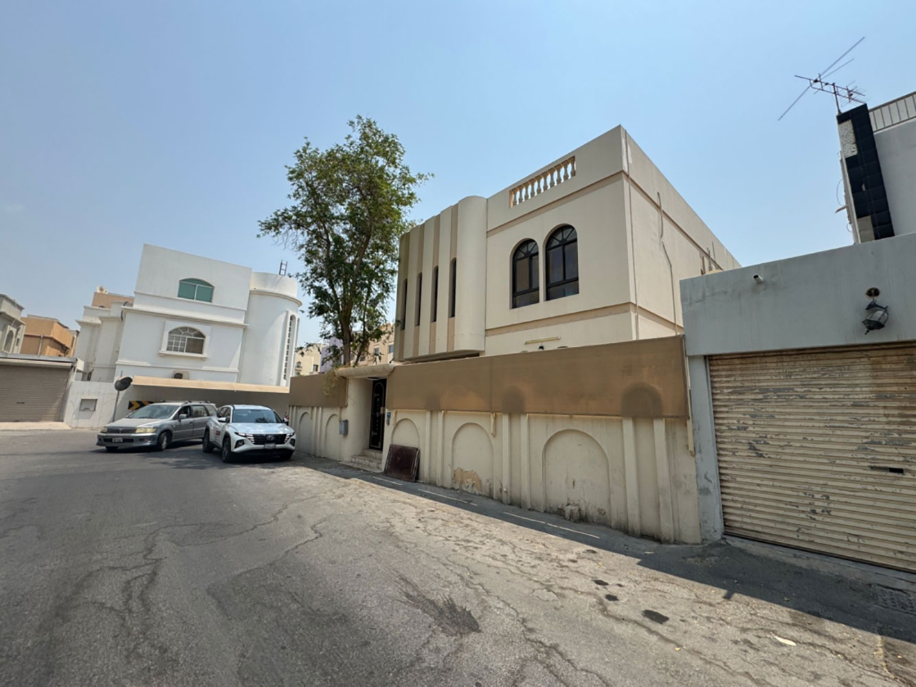 صورة فيلا للبيع في الزنج #5969 1