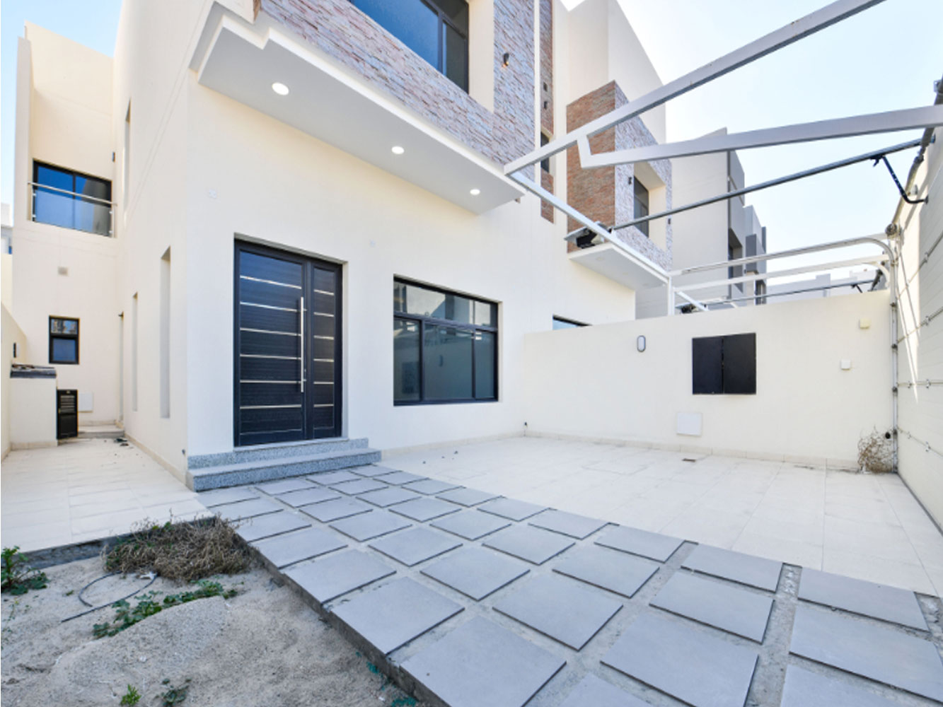 صورة فيلا للبيع في سار #6329 1