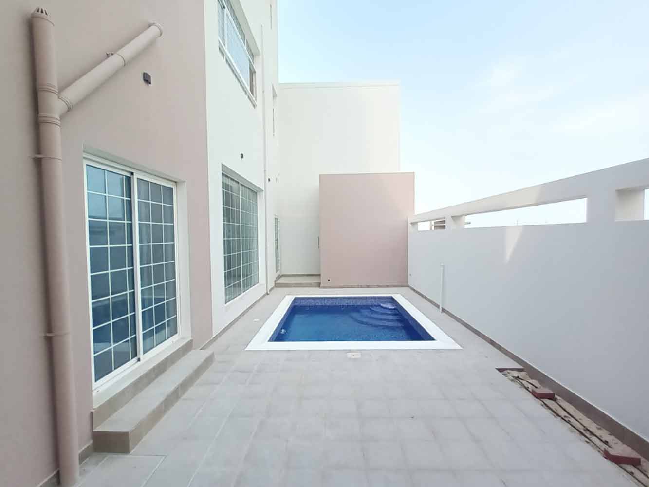 صورة فيلا للبيع في جد الحاج #6332 3