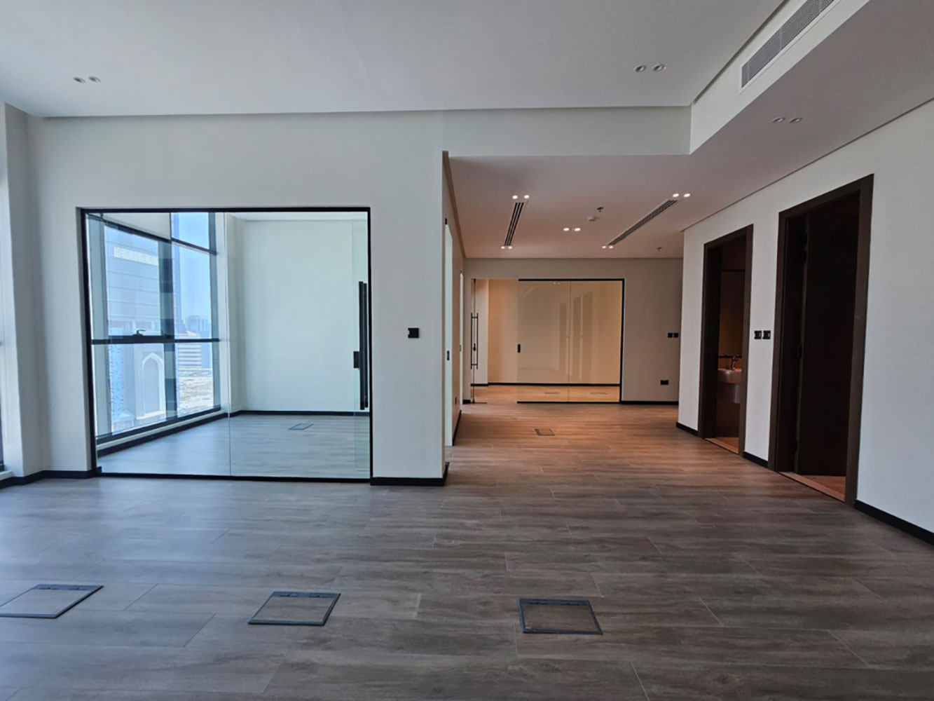 صورة مكتب للإيجار في ضاحية السيف #6342 1