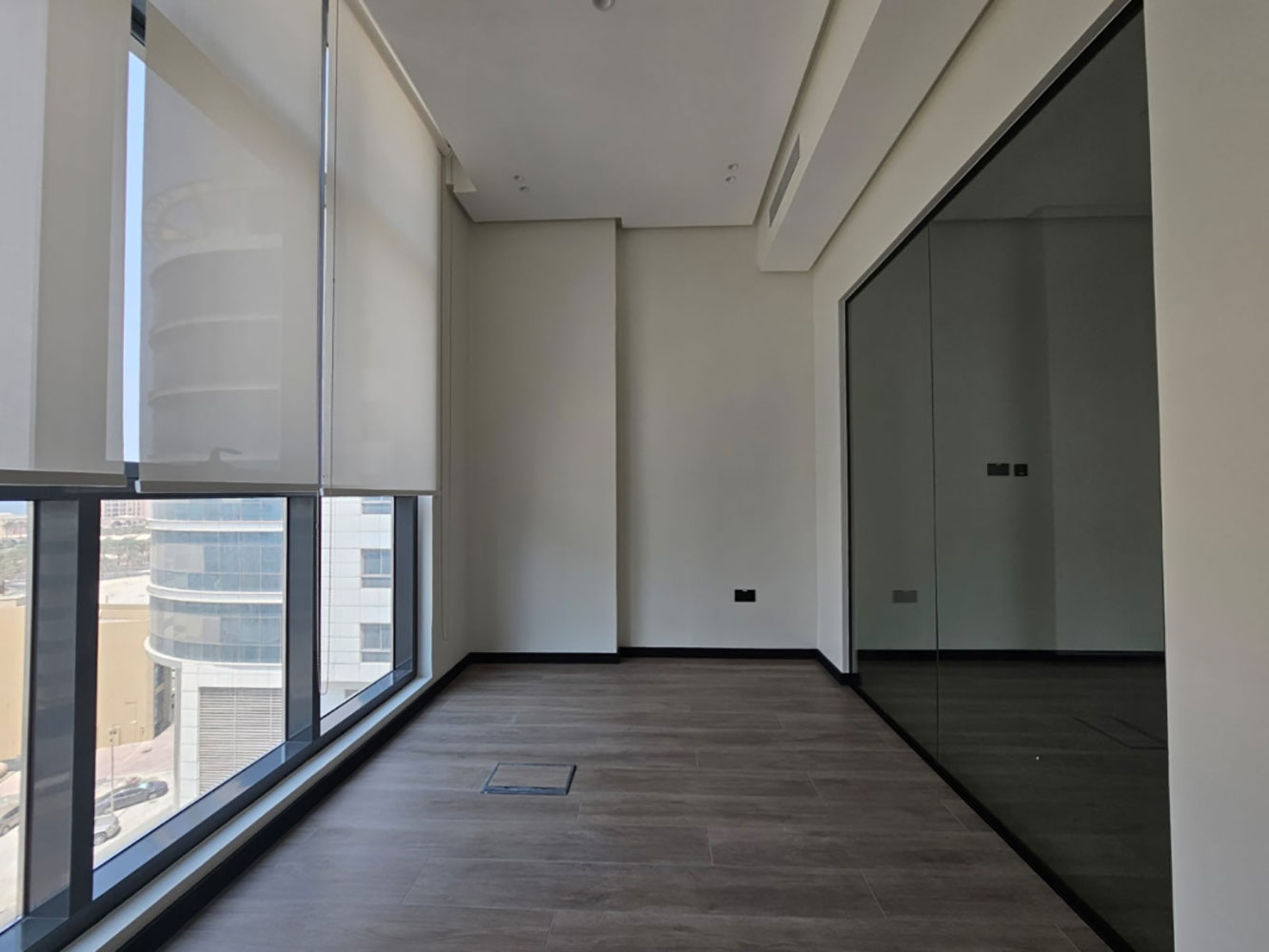 صورة مكتب للإيجار في ضاحية السيف #6342 5