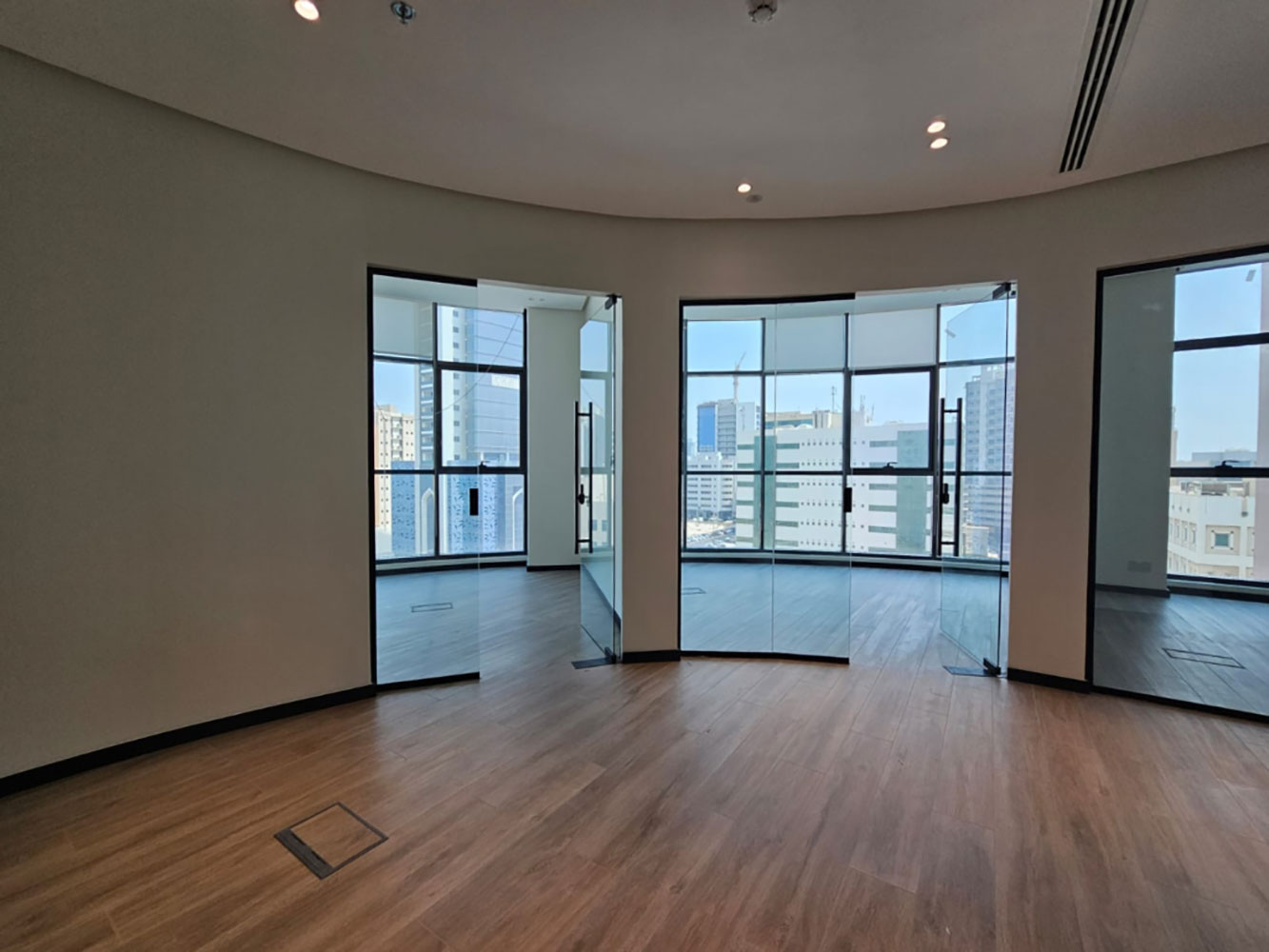 صورة مكتب للإيجار في ضاحية السيف #6342 0