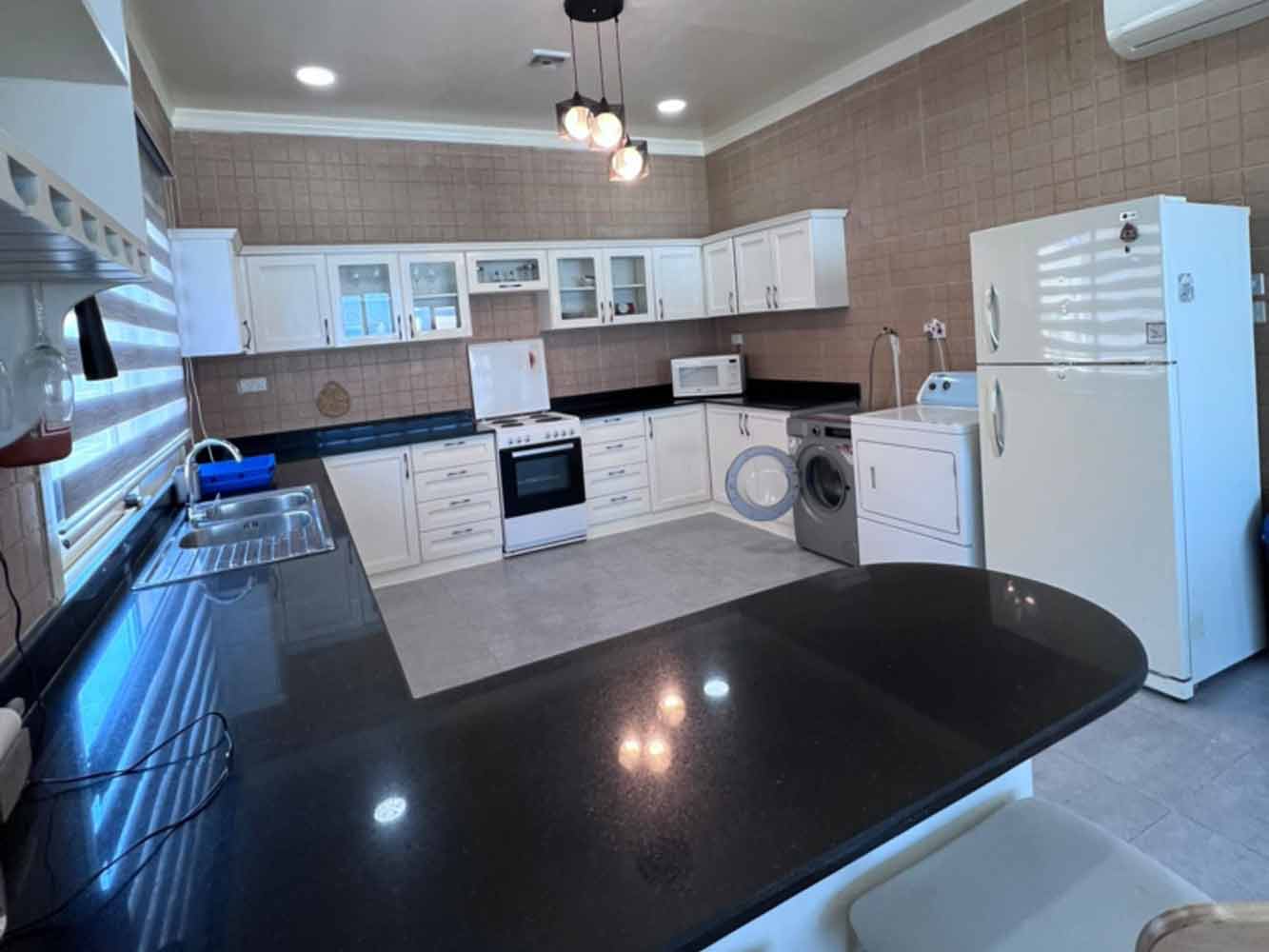 صورة مبنى للبيع في الجفير #6448 7