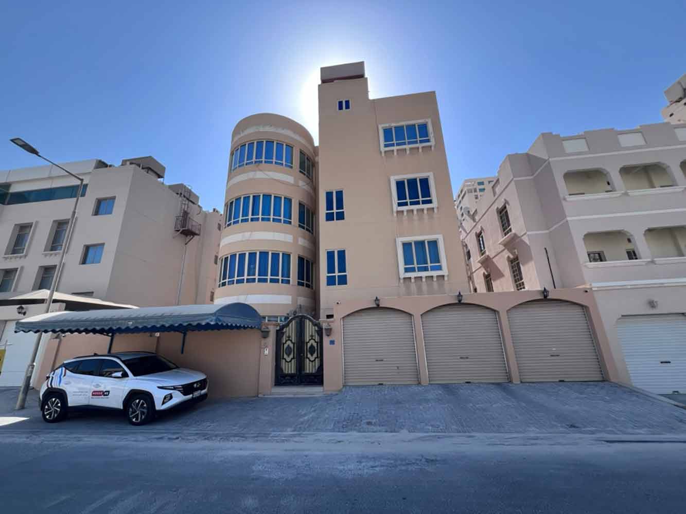 صورة مبنى للبيع في الجفير #6448 0