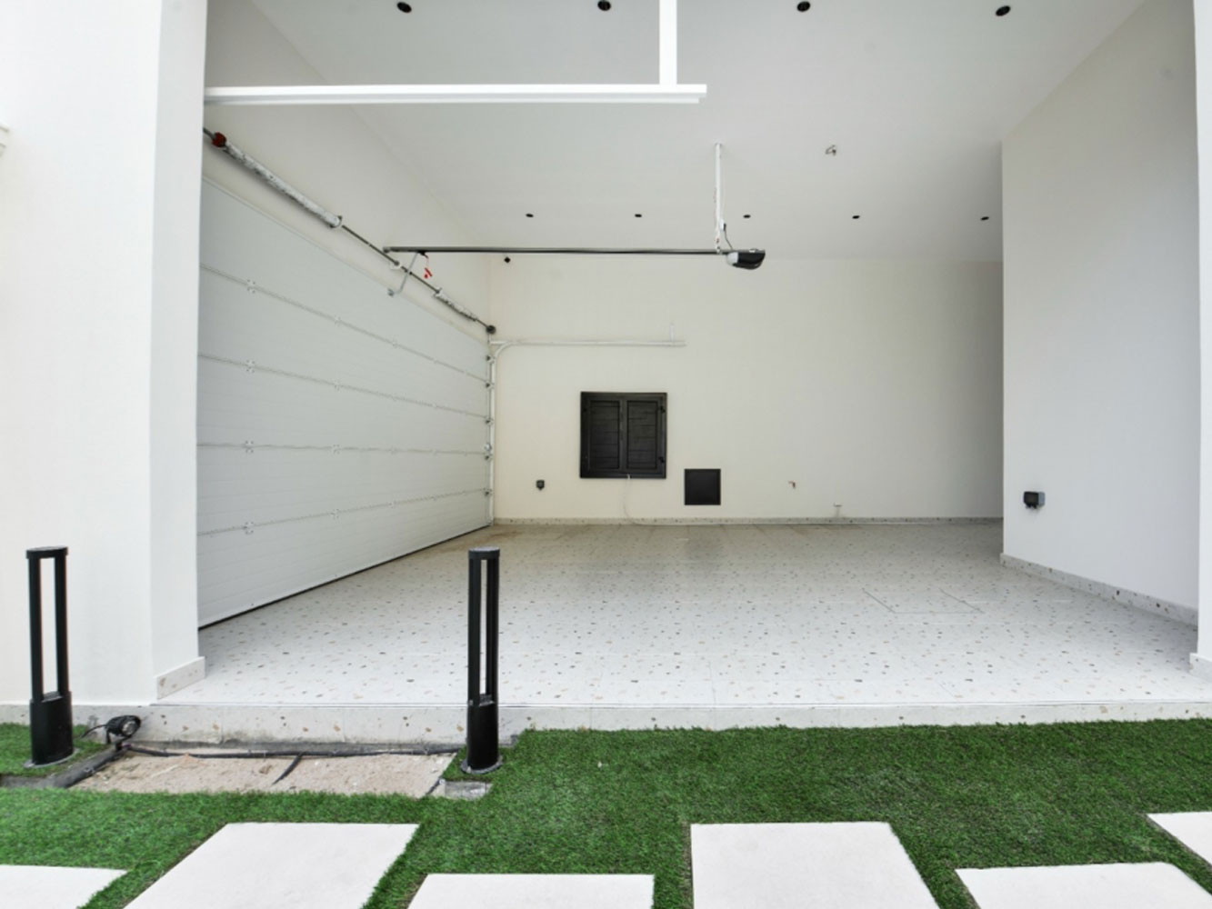 صورة فيلا للبيع في الجنبية #6513 1