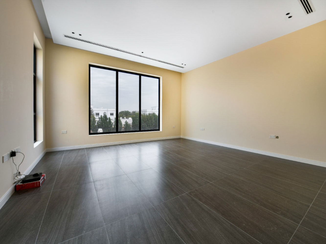 صورة فيلا للبيع في الجنبية #6513 7