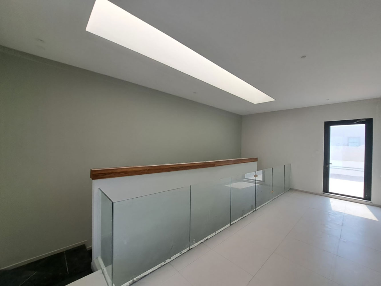 صورة فيلا للبيع في سار #6514 2