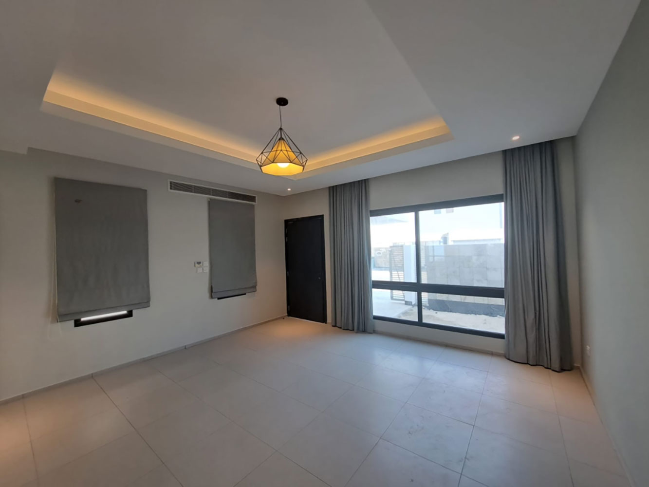 صورة فيلا للبيع في سار #6514 1