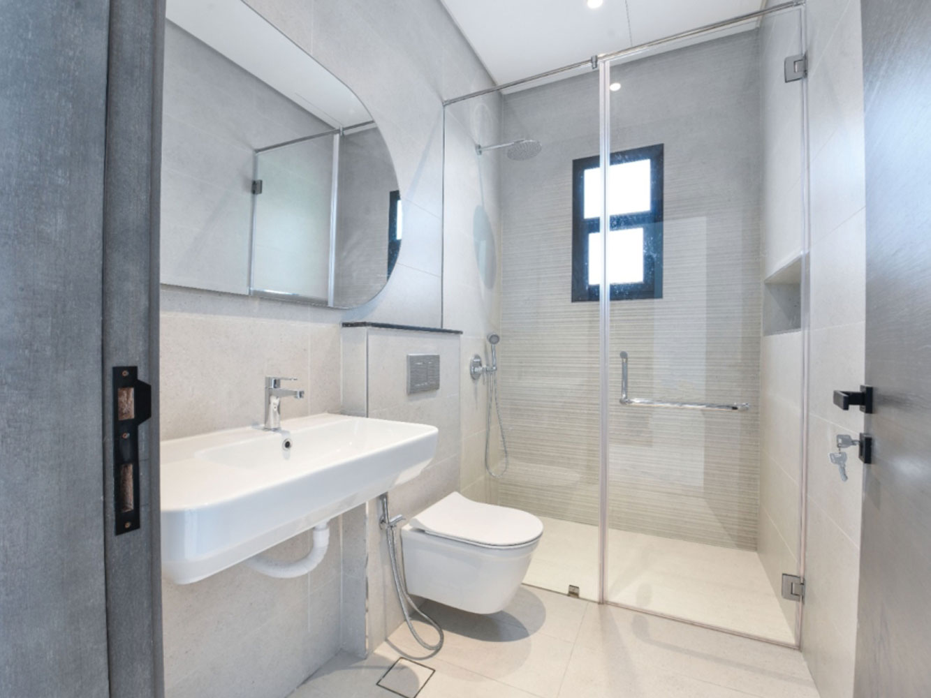 صورة فيلا للبيع في سار #6530 1