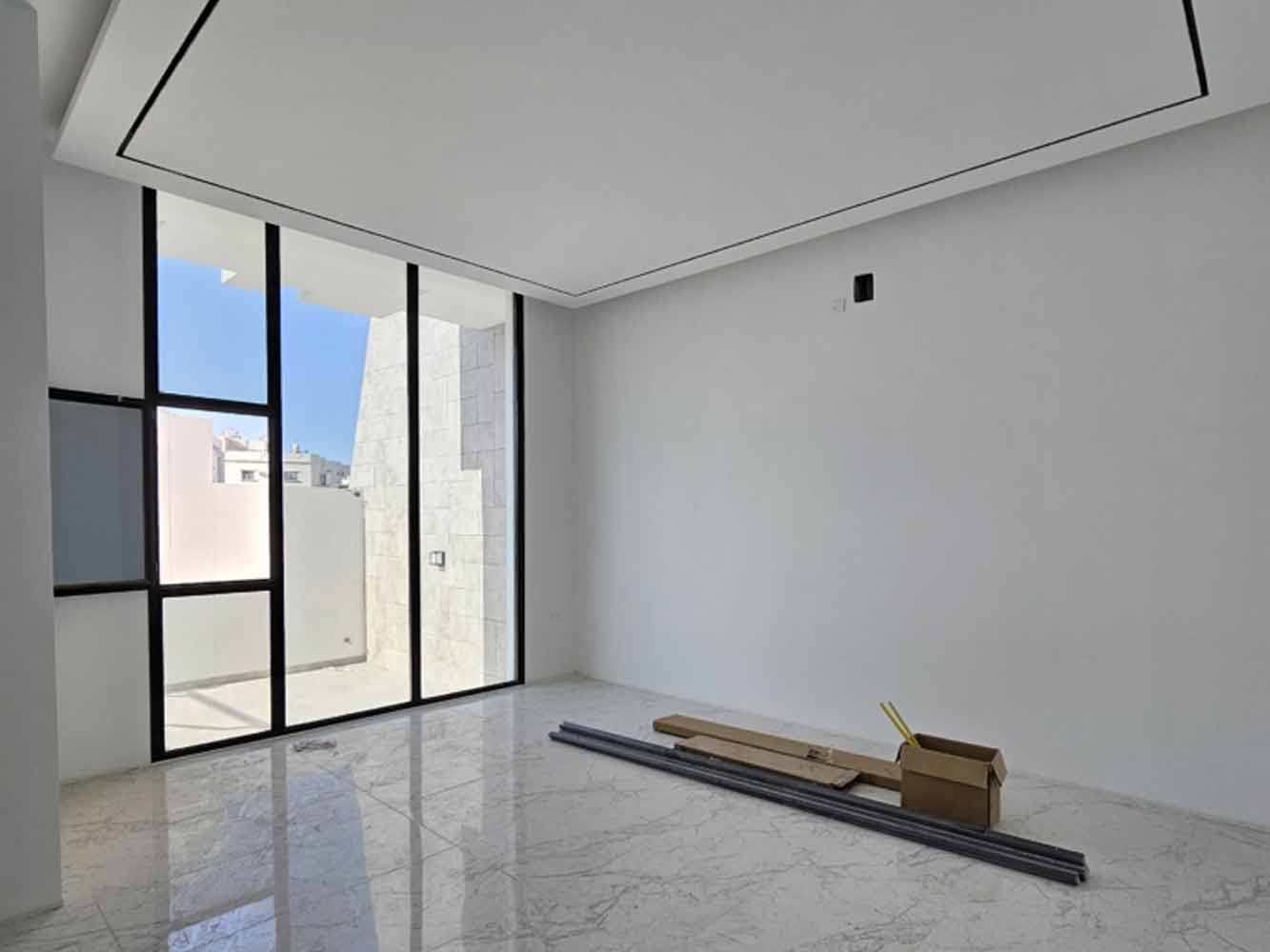 صورة فيلا للبيع في سار #6539 2