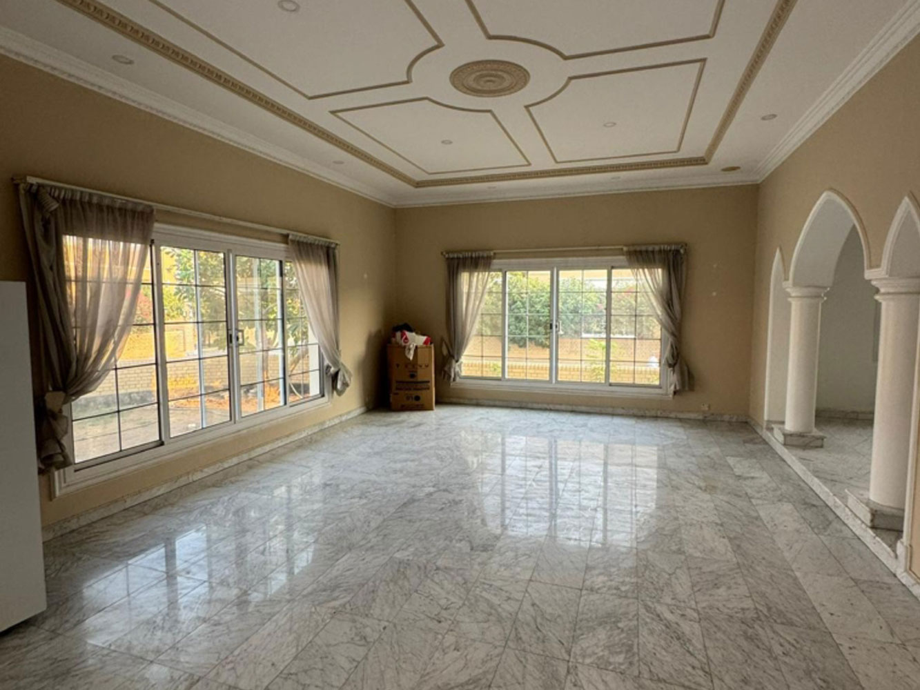 صورة فيلا للإيجار في الجنبية #6595 5