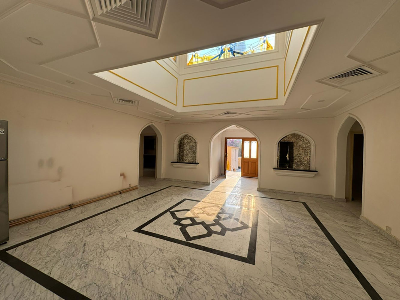 صورة فيلا للإيجار في الجنبية #6595 7