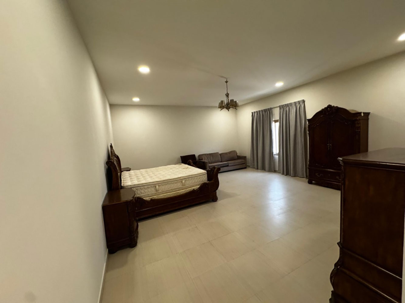 صورة فيلا للإيجار في توبلي #6700 3