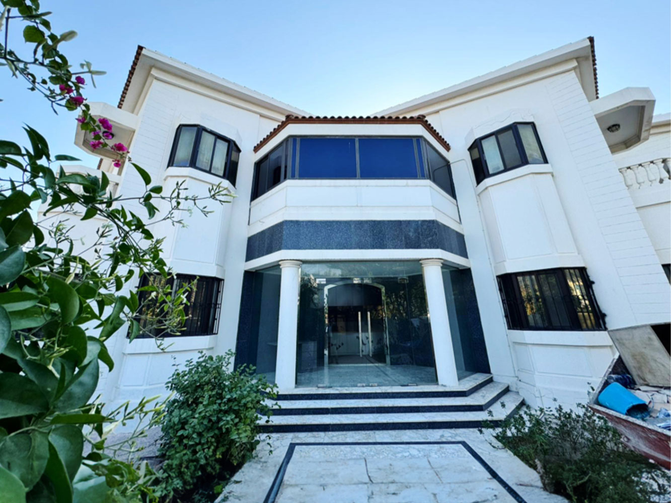 صورة فيلا للبيع في الماحوز #6702 1