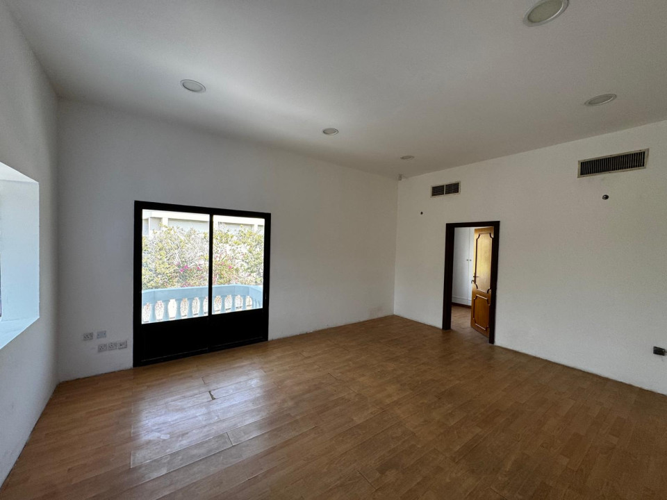 صورة فيلا للبيع في الماحوز #6702 8