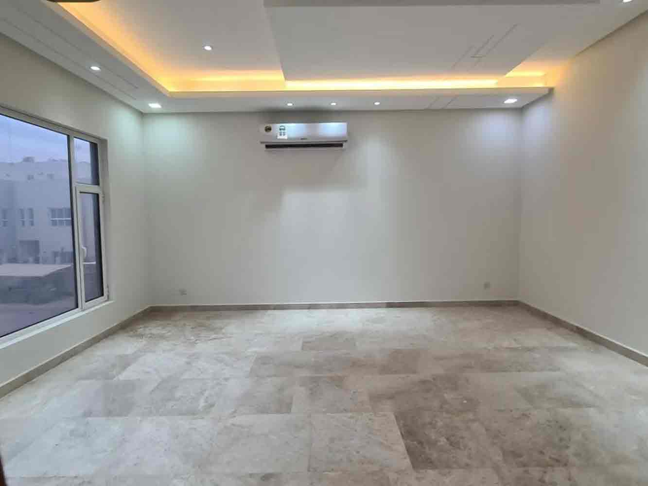 صورة فيلا للبيع في الجنبية #6771 1