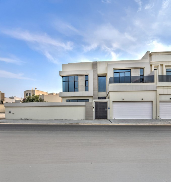 صورة فيلا للبيع في مقابة #7250 0