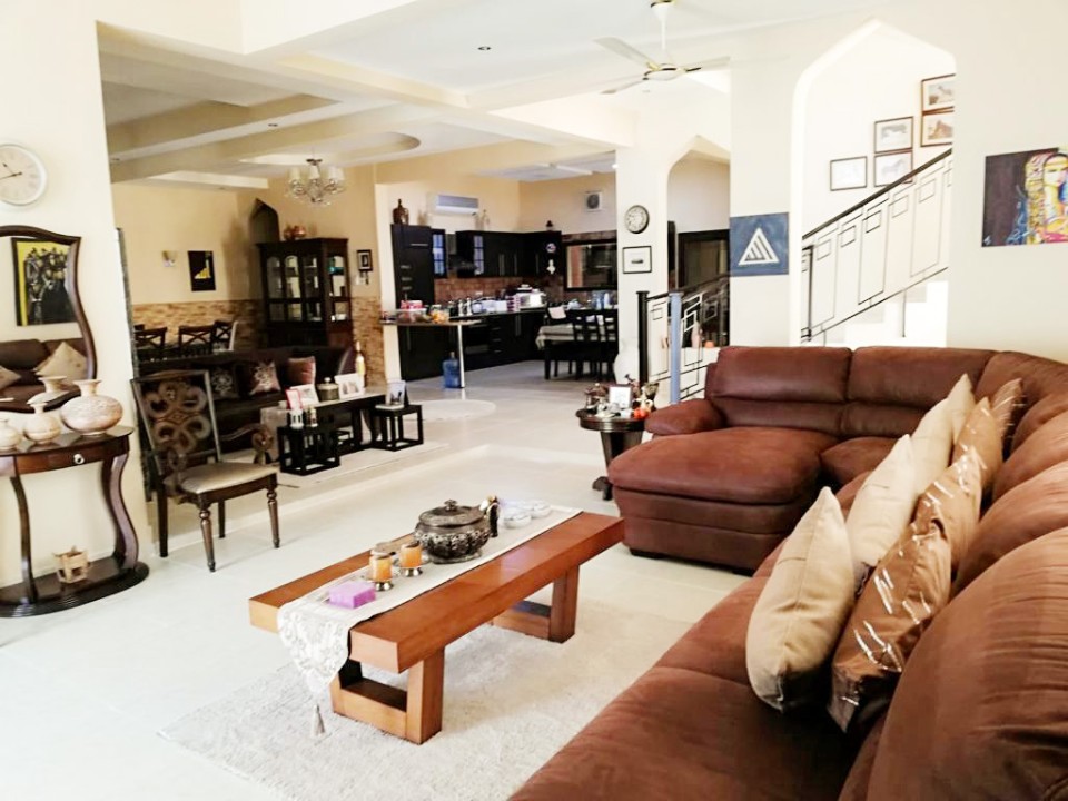 Villa for Sale in Karranah Image #7255 1