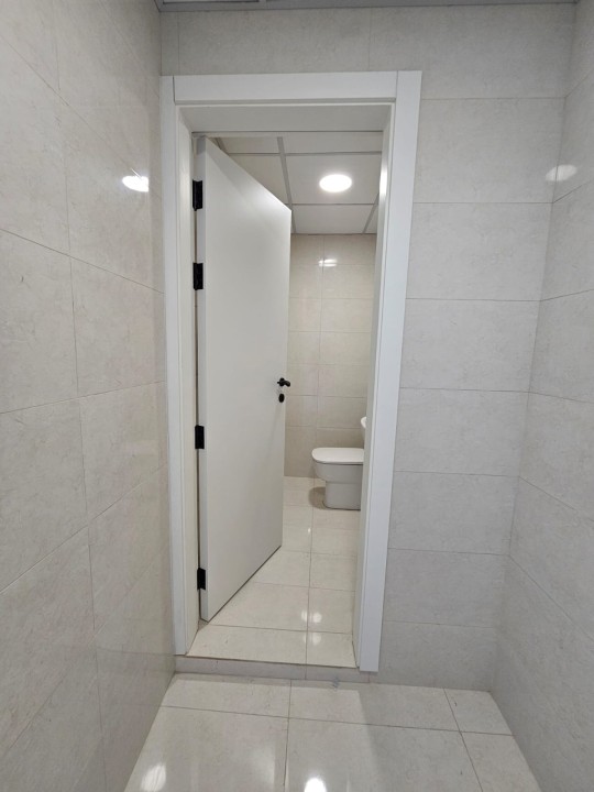 صورة مكتب للإيجار في بو عشيرة #7443 4