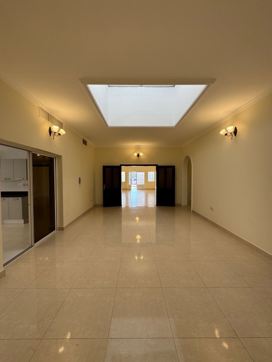 صورة فيلا للإيجار في الجنبية #7739 7