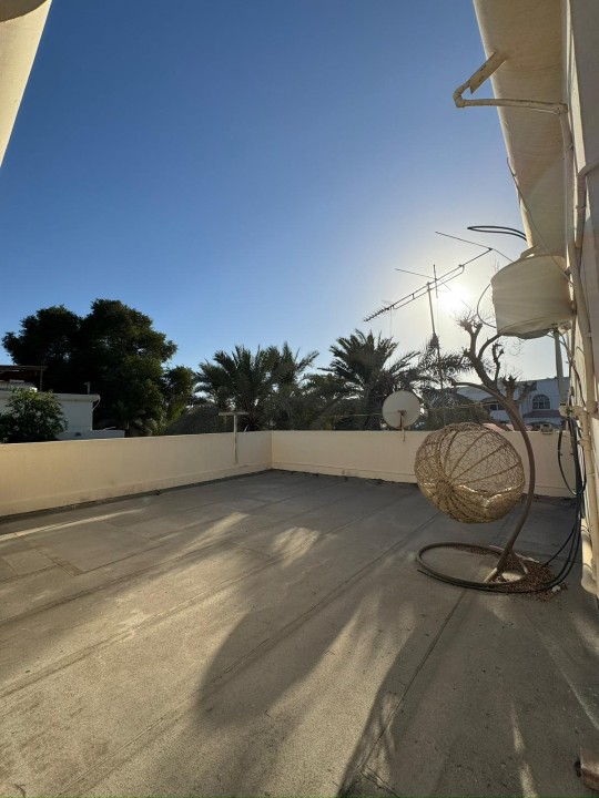 صورة فيلا للإيجار في الجنبية #7744 5