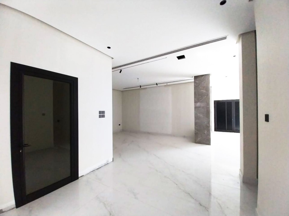 Villa for Sale in Busaiteen Image #7809 0 